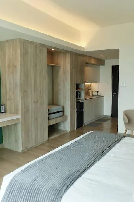 Apartment Bgc Suite With Golf Course View Manila Philippines